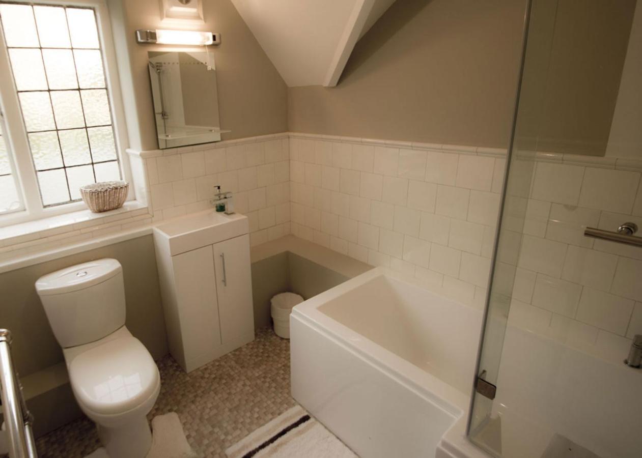 Fern Lodge Guesthouse Hythe  Ngoại thất bức ảnh