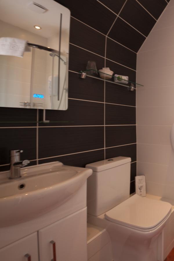 Fern Lodge Guesthouse Hythe  Ngoại thất bức ảnh